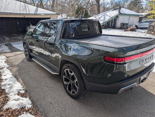 2025 Rivian R1T Adventure Dual-Motor Large Pack
