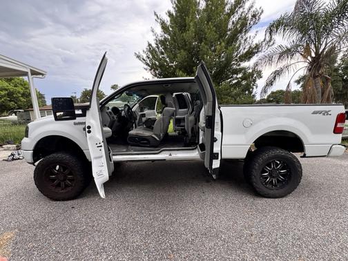 White 2005 Ford F-150 STX SuperCab