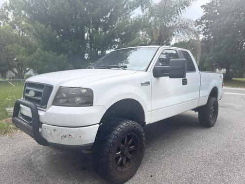 White 2005 Ford F-150 STX SuperCab