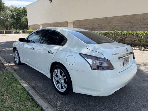 2014 Nissan Maxima SV