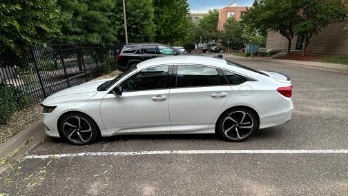 White 2021 Honda Accord Sport SE 1.5T