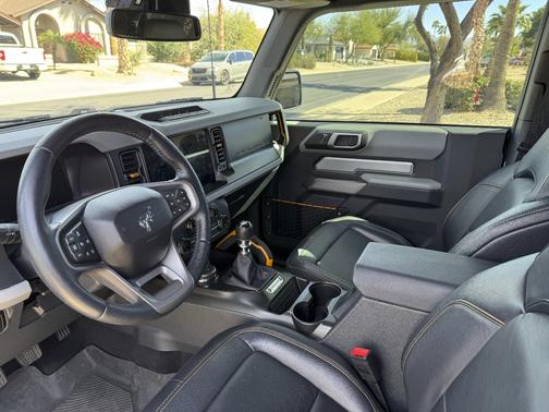 Silver 2023 Ford Bronco Badlands Advanced