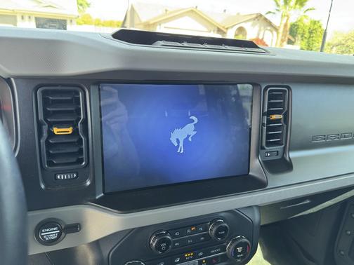 Silver 2023 Ford Bronco Badlands Advanced