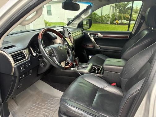 Silver 2014 Lexus GX 460 Base