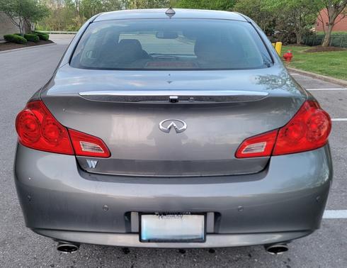 Silver 2013 INFINITI G37 x