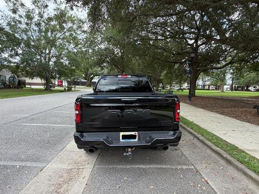 Black 2025 RAM 1500 Laramie