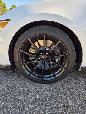 White 2016 Ford Shelby GT350 Base