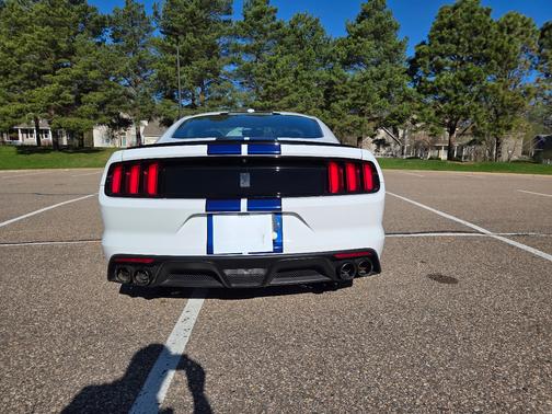 White 2016 Ford Shelby GT350 Base