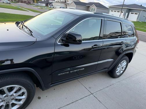 Black 2021 Jeep Grand Cherokee Laredo X