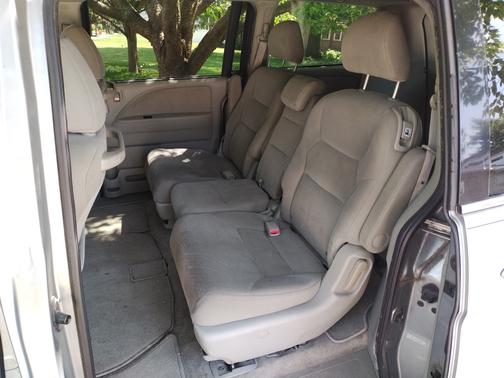 Gray 2008 Honda Odyssey EX