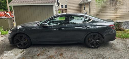 2023 Genesis G70 2.0T