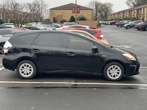 2012 Toyota Prius v Five