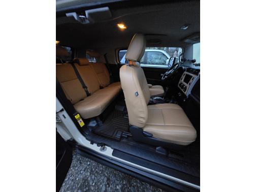 2009 Toyota FJ Cruiser Base