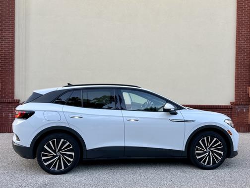 2022 Volkswagen ID.4 Pro