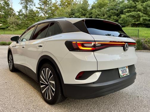 2022 Volkswagen ID.4 Pro