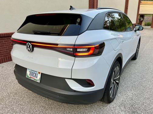 2022 Volkswagen ID.4 Pro