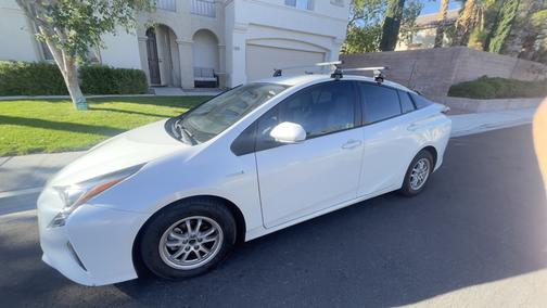 2017 Toyota Prius One