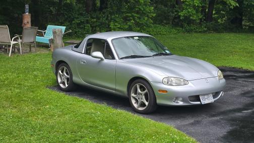 2001 Mazda MX-5 Miata Base