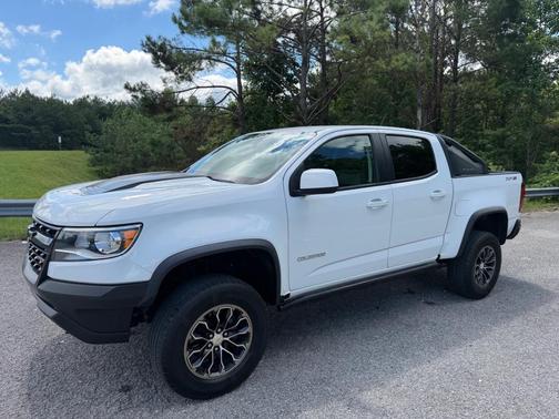 White 2020 Chevrolet Colorado ZR2