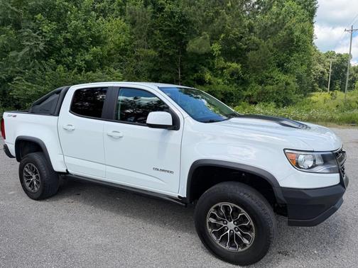 White 2020 Chevrolet Colorado ZR2