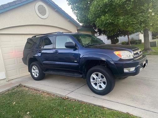 Blue 2004 Toyota 4Runner Sport