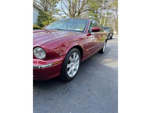 Photo 4 of 12 of 2004 Jaguar XJ8 Base