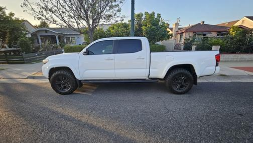 White 2017 Toyota Tacoma TRD Sport