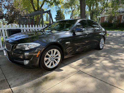 Gray 2012 BMW 528 i xDrive