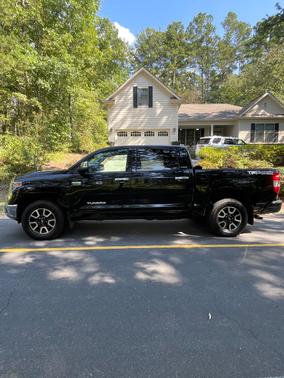 Black 2018 Toyota Tundra Limited