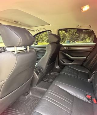 White 2018 Honda Accord Touring