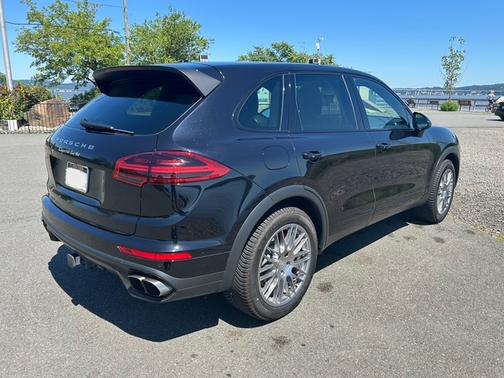 2015 Porsche Cayenne Turbo