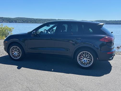 2015 Porsche Cayenne Turbo