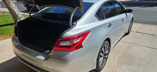 Silver 2017 Nissan Altima 2.5 SV