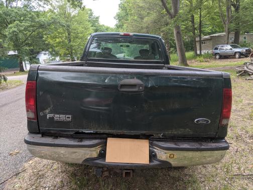 Green 2001 Ford F-250 XLT SuperCab Super Duty