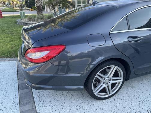 Gray 2014 Mercedes-Benz CLS-Class CLS 550