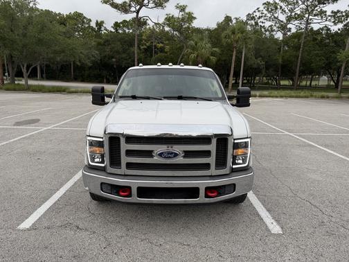White 2008 Ford F-250 XL SuperCab Super Duty