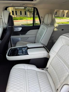 2020 Lincoln Navigator Black Label