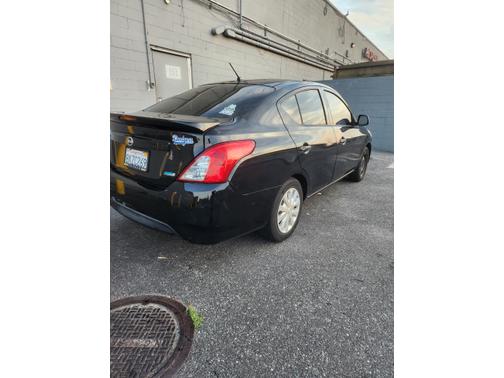 2015 Nissan Versa 1.6 S+