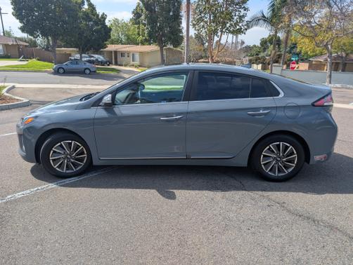 2021 Hyundai IONIQ EV Limited