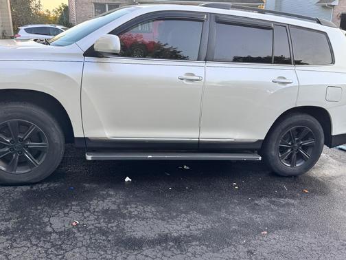 2013 Toyota Highlander Base