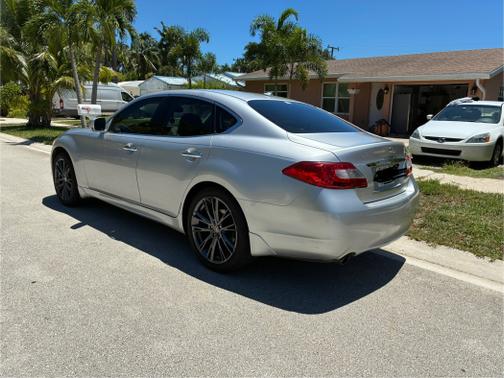 2012 INFINITI M37 x