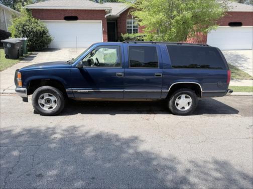 Blue 1999 Chevrolet Suburban 1500