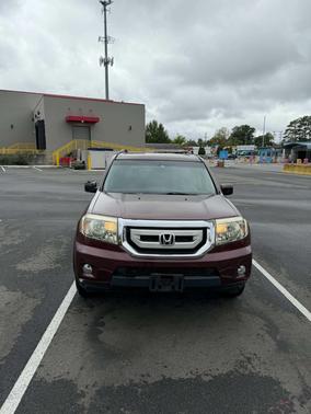 Red 2009 Honda Pilot EX