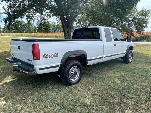 White 1998 GMC Sierra 2500 SL H/D Extended Cab