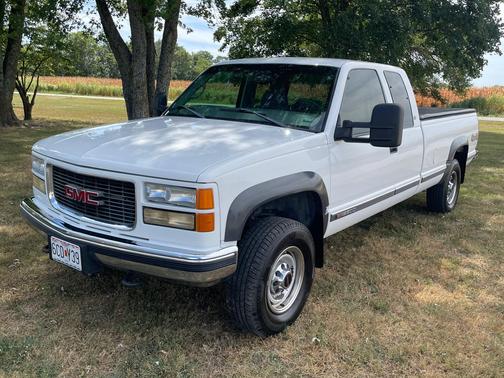White 1998 GMC Sierra 2500 SL H/D Extended Cab