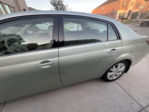 2008 Toyota Avalon XLS