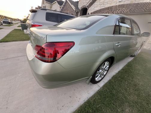 2008 Toyota Avalon XLS