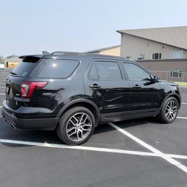 Black 2017 Ford Explorer Sport
