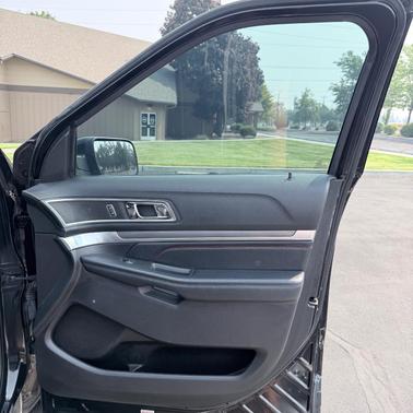 Black 2017 Ford Explorer Sport