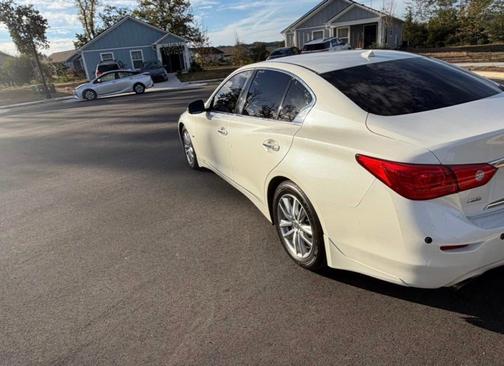 White 2016 INFINITI Q50 3.0T Premium